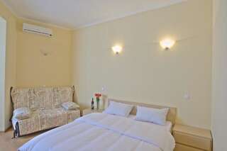 Отель Харт Киев Апарт-Oтель Киев Двухместный номер с 1 кроватью и балконом-4